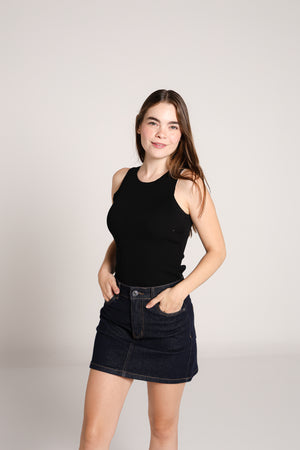 Mini falda de mezclilla azul oscuro para mujer