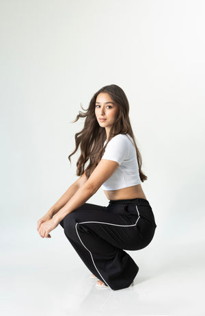 Pantalon de vestir negro para mujer con detalle lateral blanco