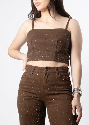 top para mujer cafe con brillos vista frontal con outfit completo