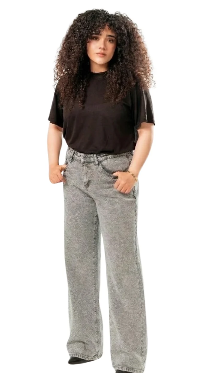 pantalones-mujer-curvy-gris-corte-amplio-frontal
