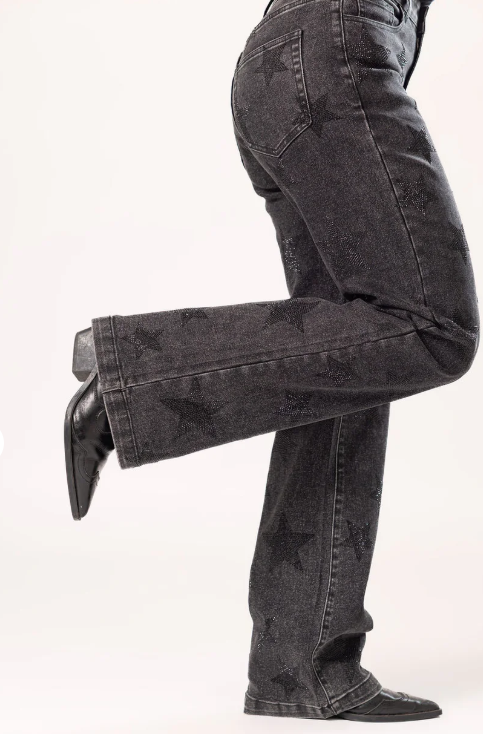 lo más vendido jeans mujer denim oscuro con estrellas detalle lateral y vista trasera