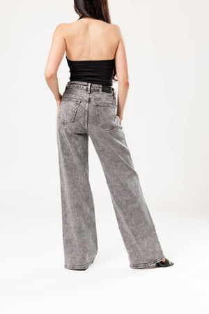 pantalon wide leg gris con brillos vista trasera detalle bolsillos