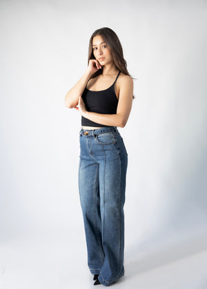 pantalon wide leg azul mujer vista completa con cinto incluido y pierna amplia